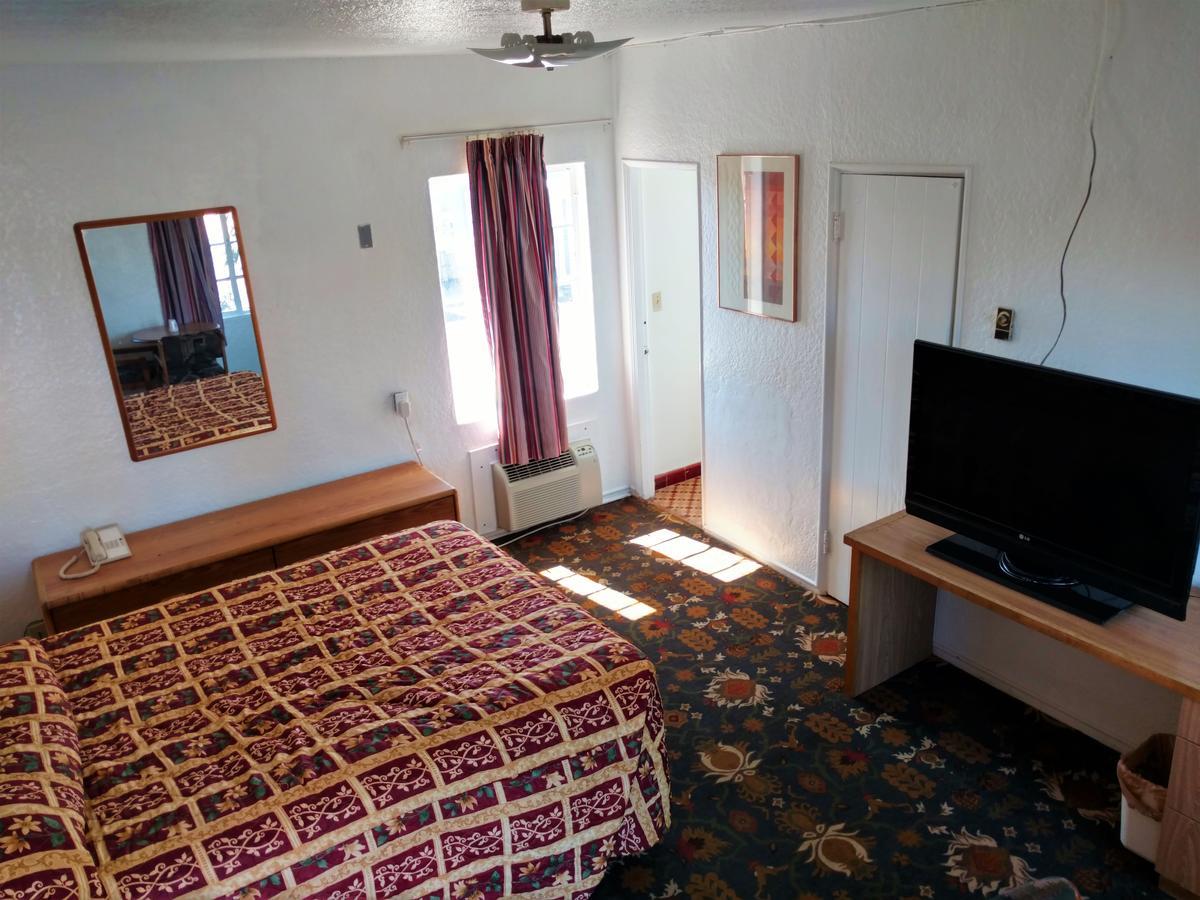 Highland Tower Motel Тусон Екстер'єр фото